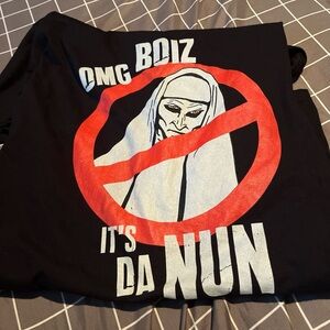 Black and red "It's Da Nun" T-shirt